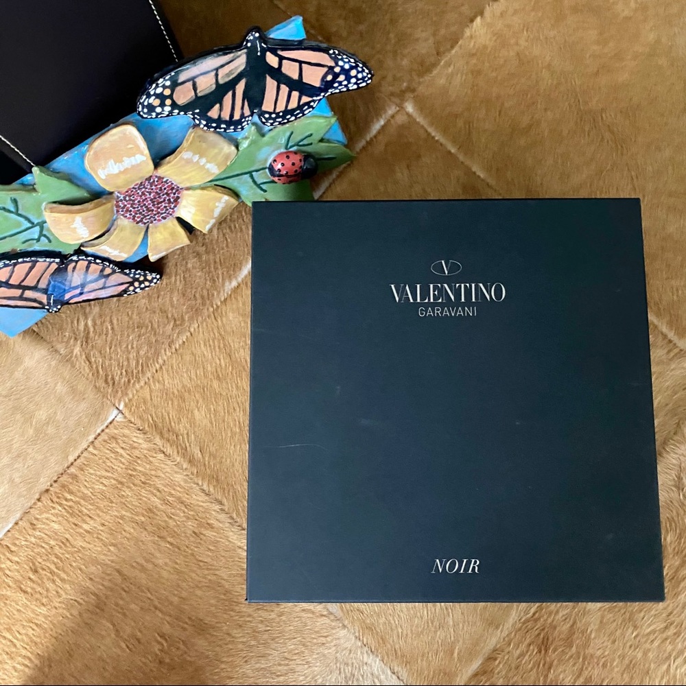 AUTH VALENTINO GARAVANI BLACK SHOE BOX - Picture 5 of 12